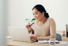 The Essence of Effective Online Education Strategies and Benefits